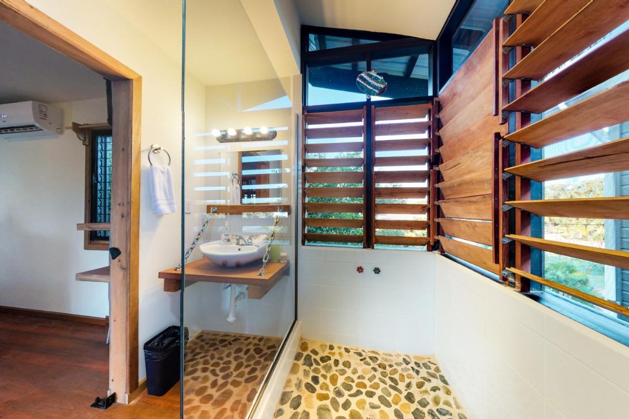 Inn The Trees Cabanas Placencia المظهر الخارجي الصورة